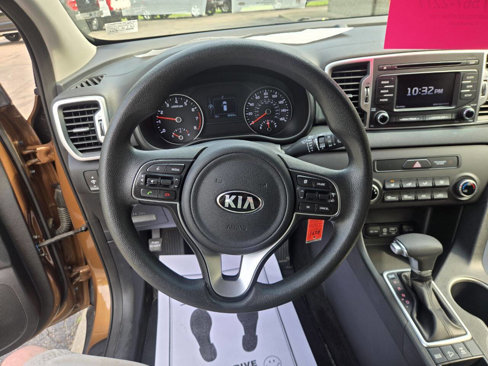 Used 2019 Kia Sportage LX image 12