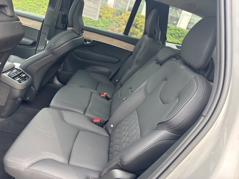 Certified 2025 Volvo XC90 B5 Plus image 21