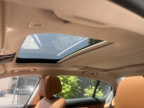 Used 2022 BMW 740i xDrive image 19