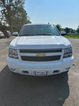 Used 2013 Chevrolet Suburban LT w/ Luxury Package image 3