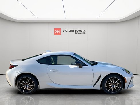 New 2025 Toyota GR86 image 3
