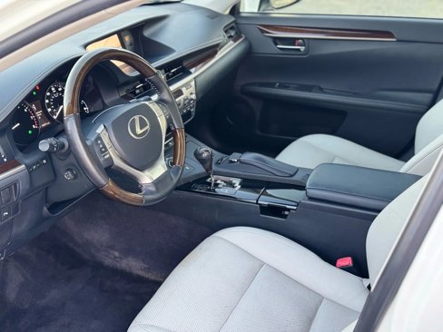 Used 2015 Lexus ES 350 image 25