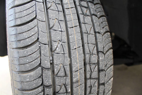 Used 2022 Hyundai Venue Limited image 16