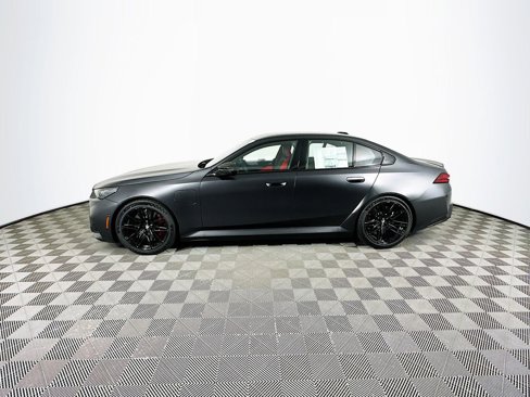 New 2026 BMW M5 w/ Carbon Package image 5