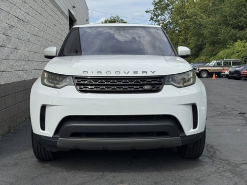 Used 2019 Land Rover Discovery SE image 11