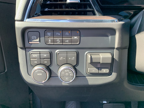 New 2026 Chevrolet Tahoe Premier w/ Sun And Tow Package image 18