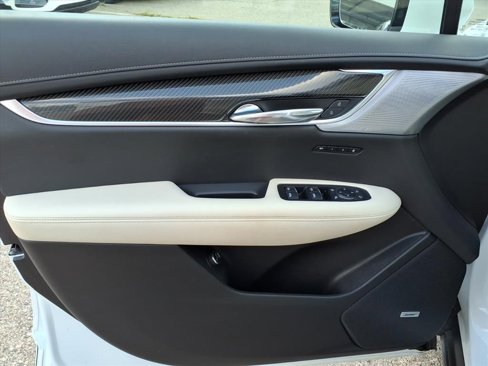 Used 2023 Cadillac XT6 Sport w/ LPO, Floor Liner Package image 14