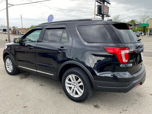 Used 2019 Ford Explorer XLT image 9