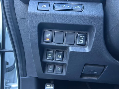 Used 2023 Nissan Frontier PRO-4X image 20