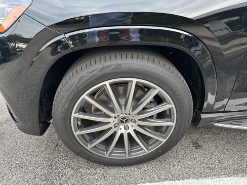 New 2026 Mercedes-Benz GLS 450 4MATIC image 11