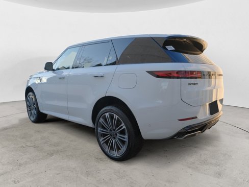 New 2025 Land Rover Range Rover Sport Dynamic SE image 3