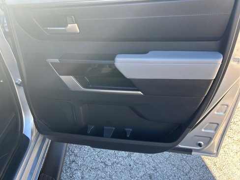 New 2025 Toyota Tundra Limited image 23
