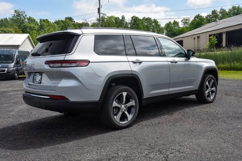 New 2025 Jeep Grand Cherokee L Limited image 3