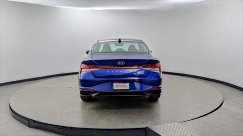 Used 2025 Hyundai Elantra Limited image 7