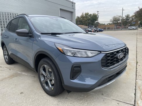 New 2026 Ford Escape ST-Line image 2
