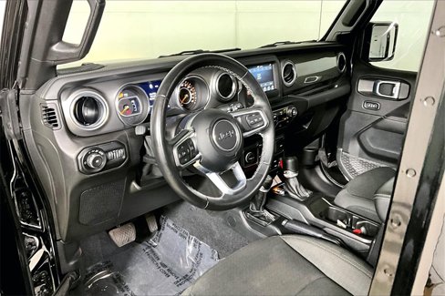 Used 2021 Jeep Wrangler Unlimited Sahara image 13
