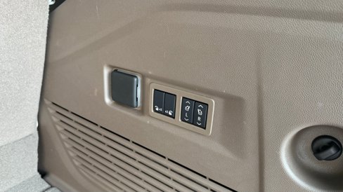 Used 2024 GMC Yukon Denali image 41