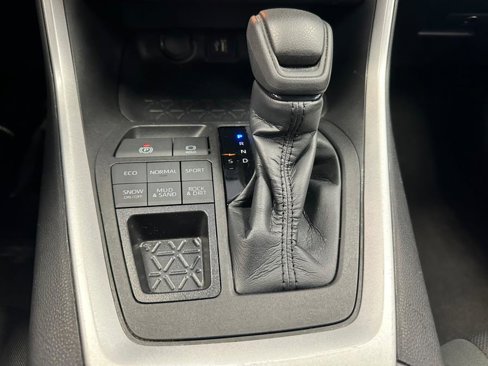 Used 2023 Toyota RAV4 XLE image 43