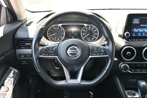 Used 2022 Nissan Sentra SV image 9