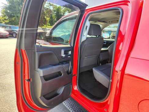Used 2018 Chevrolet Silverado 1500 LT w/ All Star Edition image 28