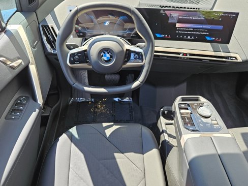 New 2026 BMW iX xDrive60 w/ Premium Package image 15