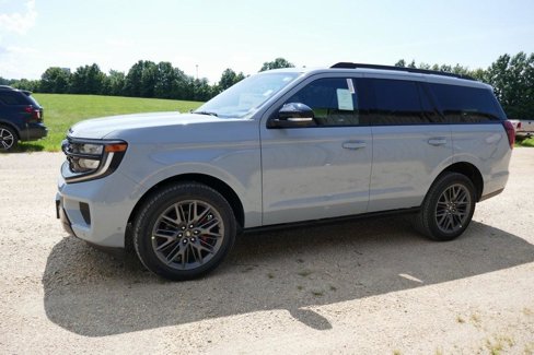 New 2025 Ford Expedition Platinum w/ Stealth Performance Package image 6