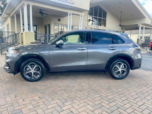 Used 2025 Honda HR-V EX-L image 2