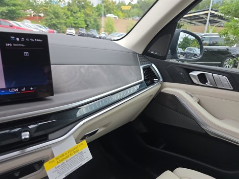 New 2026 BMW X7 xDrive40i image 29