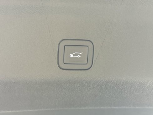New 2025 GMC Yukon XL AT4 Ultimate image 18