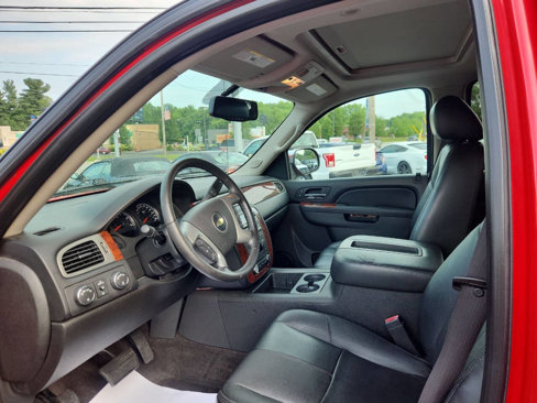 Used 2012 Chevrolet Avalanche LT w/ All-Star Edition image 17