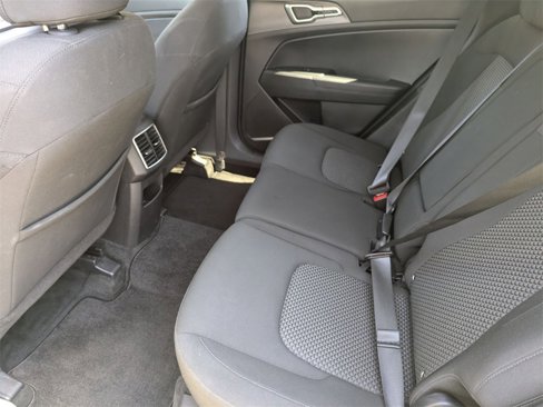Used 2024 Kia Sportage LX image 27