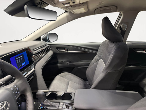 New 2026 Toyota Camry LE image 9