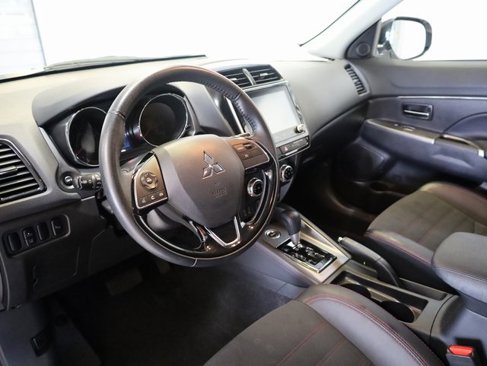 Used 2024 Mitsubishi Outlander Sport SE image 4