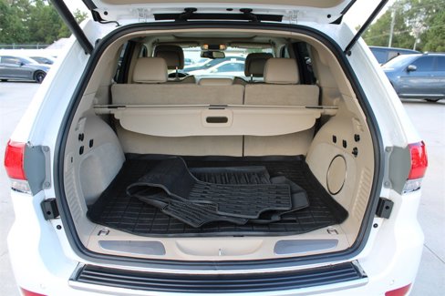 Used 2014 Jeep Grand Cherokee Overland w/ Trailer Tow Group IV image 39