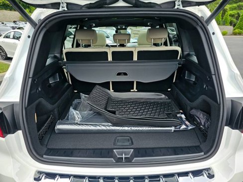 New 2026 Mercedes-Benz GLB 250 4MATIC image 10