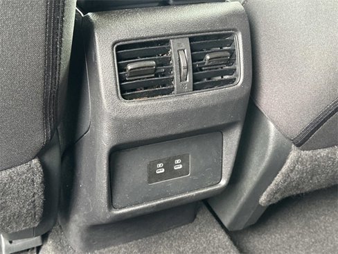 Used 2024 Nissan Rogue SV image 14