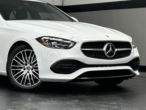 Used 2023 Mercedes-Benz C 300 Sedan image 3