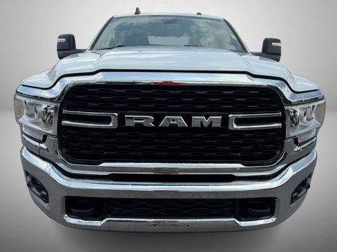 Used 2024 RAM 2500 Big Horn w/ Level 2 Equipment Group image 9