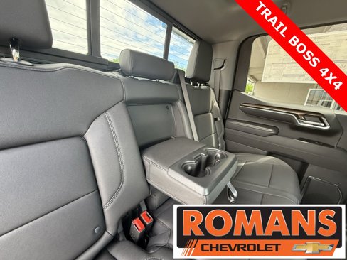 New 2025 Chevrolet Silverado 1500 LT Trail Boss w/ Convenience Package II image 38