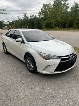 Used 2015 Toyota Camry SE image 3