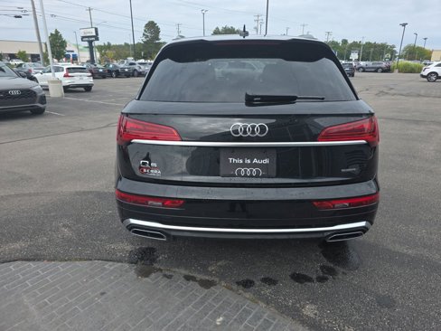 Certified 2025 Audi Q5 2.0T Premium image 4