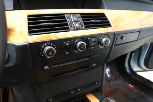 Used 2007 BMW M5 image 35