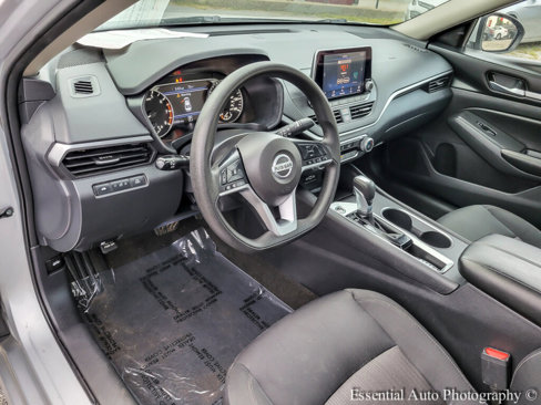 Used 2022 Nissan Altima 2.5 SV image 11