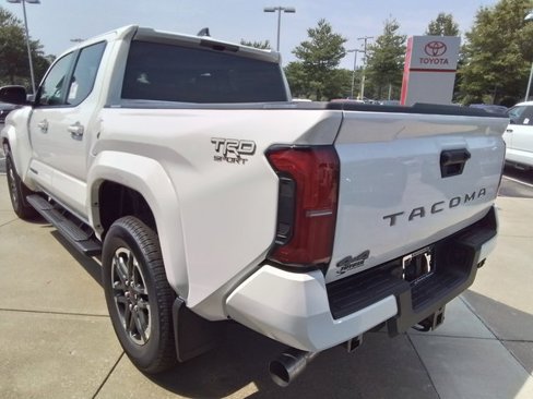 New 2025 Toyota Tacoma TRD Sport image 5