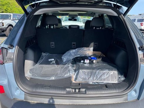 New 2024 Ford Escape SE w/ PHEV Premium Package image 4