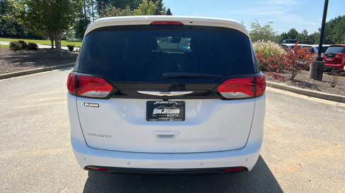 New 2026 Chrysler Voyager LX image 9