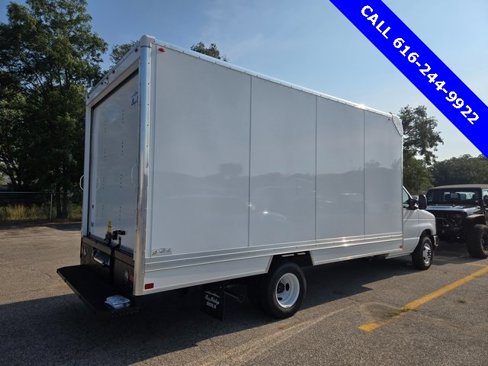 New 2026 Ford E-350 and Econoline 350 Super Duty w/ Power Equipment Group image 3