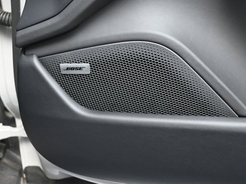 New 2025 Porsche Taycan Turbo image 32