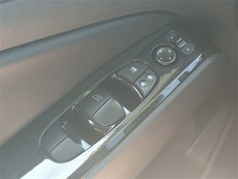 Used 2023 Nissan Altima 2.5 SV image 10