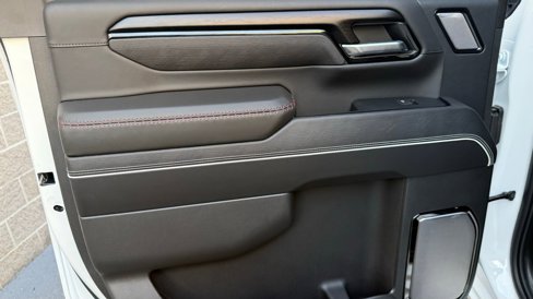Used 2025 GMC Sierra 2500 AT4X image 49